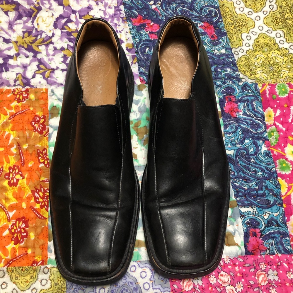 Geox men’s shoes. Excellent condition. Hardly used. Size 44. Pre-loved.